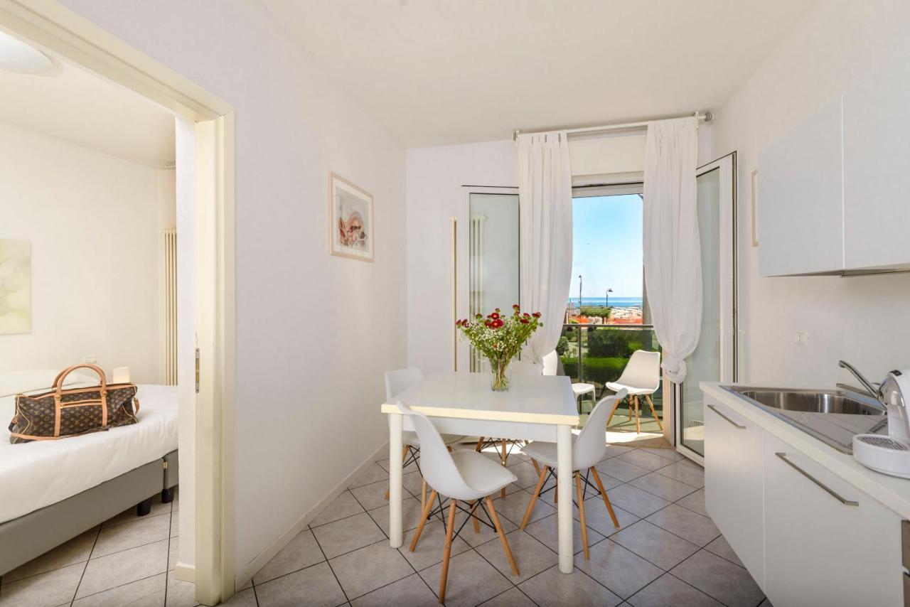 Residence Royal Rimini Eksteriør bilde