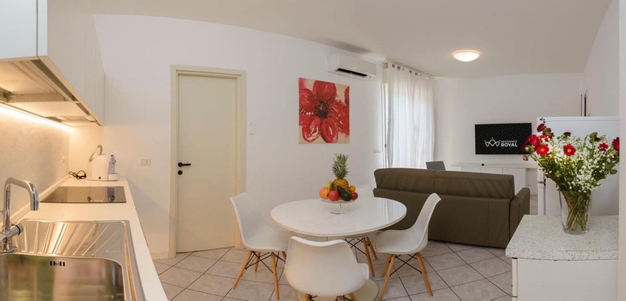 Residence Royal Rimini Eksteriør bilde