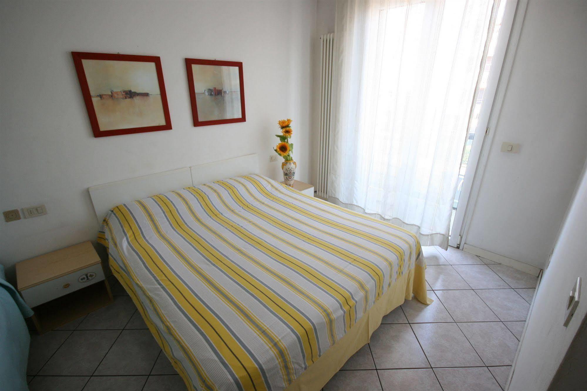 Residence Royal Rimini Eksteriør bilde